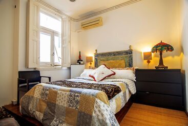 آپارتمان Gran Via Suites The Palmer House