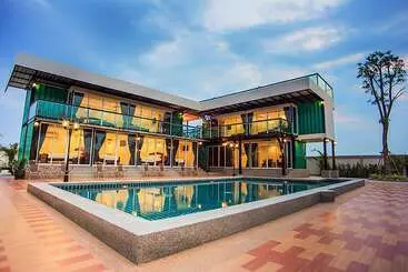 Hotel Royal Graces Pool Villas