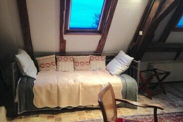 تختخواب و صبحانه Château D'avanton