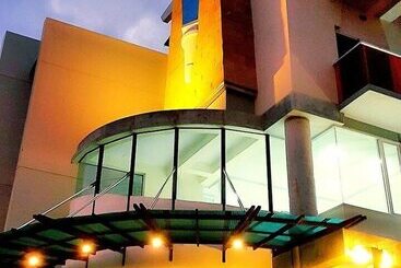 ホテル Light House Residence