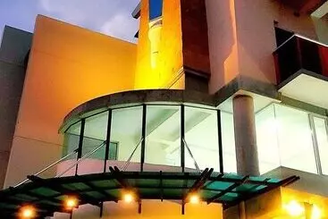 هتل Light House Residence