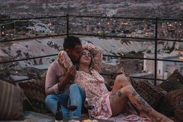 پانسیون Helike Cave Suites