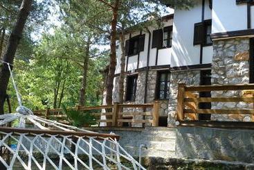 Turistihuoneistot Sapanca Villa Natura