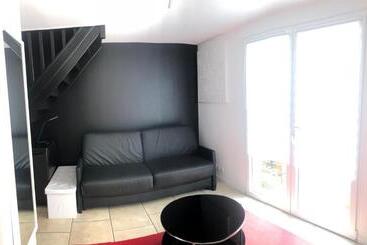 ペンション Une Chambre à Neuilly Guest House