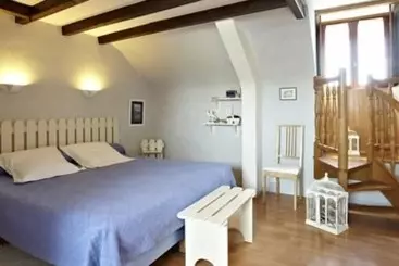 Majatalo Le Nid D'omer