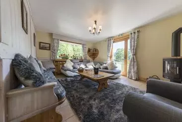 Chalet Bluebell