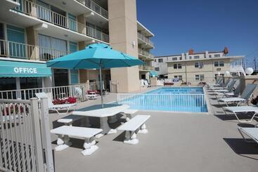 Motel Aquarius Oceanfront Inn