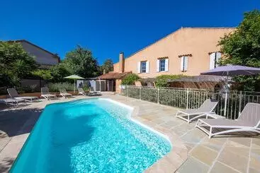 Hôtel Hôtel La Cauquière