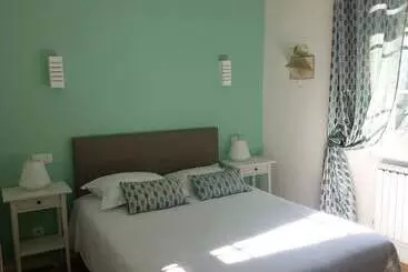 Hotel Hôtel La Cauquière