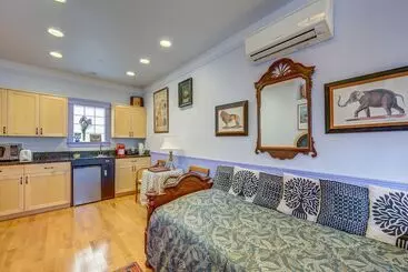 Majatalo Carlisle Garden Suites