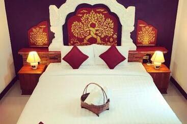 Пансион Phiphu Art And Gallery Boutique Sukhothai