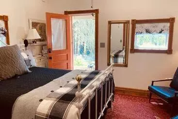 Rock Cottage Gardens B&b