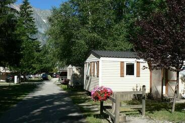 فندق Camping Le Champ Du Moulin