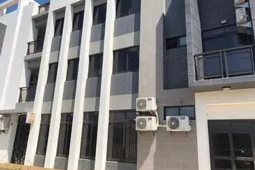 تختخواب و صبحانه Hygge House