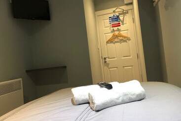 هتل Brownlows Inn