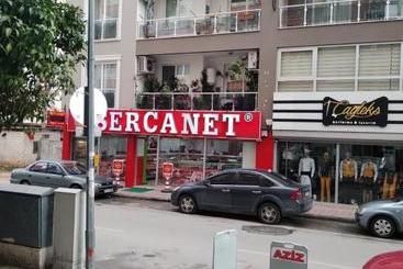 Huoneistohotelli Aziz Apart Konaklama