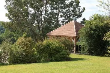 ベッドアンドブレックファースト Les Tours De Bombel