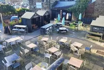 Hostal The Black Hat