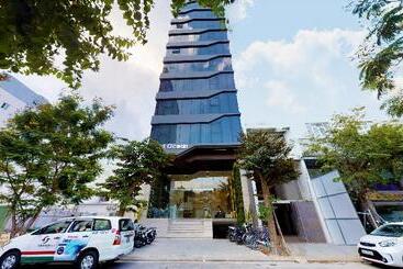 Hotel Grand Ocean Luxury Boutique Infinity Rooftop Pool