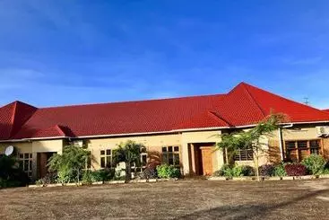 Hotel Njele Country Park