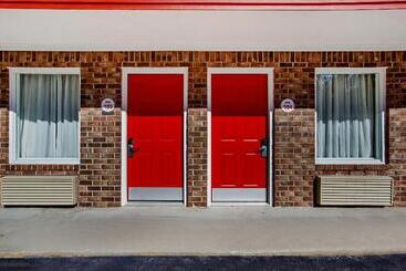 酒店 Carolina Lodge By Oyo Rooms