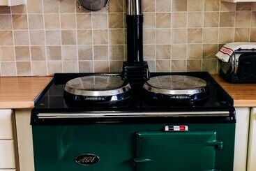 تختخواب و صبحانه The Farmhouse Lochmeyler