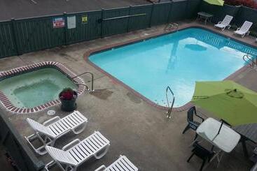 هتل Fidalgo Country Inn