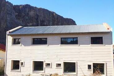 مسافرخانه Posada San Antonio