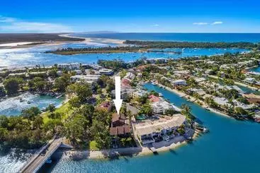 ツーリストアパートメント Unit 4 Weyba Lodge Noosa