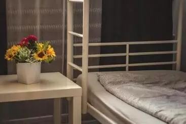 4 Couples & 4 Friends Hostel