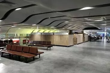 Retkeilymaja Capsule Hotel Pulkovo