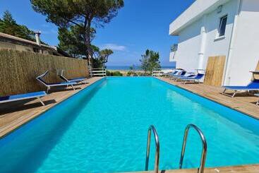 هتل Artemide Mare