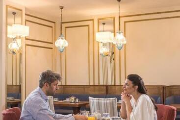 酒店 Kyniska Palace Conference & Spa