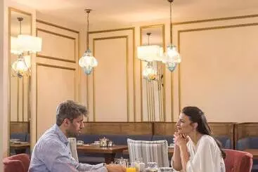 ホテル Kyniska Palace Conference & Spa