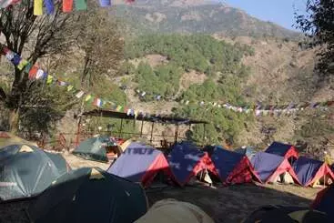 Hôtel Triund Camps Riverside Resort