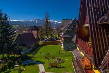 Bed and Breakfast Willa U Zwijacza