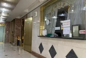 Koreana Motel