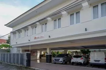 Urbanview Hotel Syariah Casa Azmya Yogyakarta