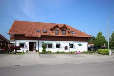 ホテル Landhaus-pension Am Pfaffensee