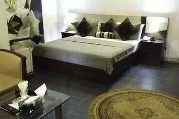 هتل Asaish Guest House