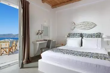 Pension Lithos Luxury Rooms