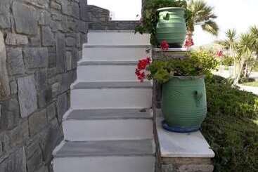 آپارتمان‌های توریست‌ها Nikoleta Kolympithres Paros