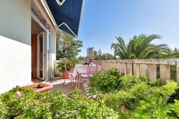 پانسیون Apartments Dany