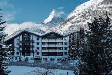 בית מלון כפרי National Zermatt   Matterhorn Views, Sunnegga Gateway & Spa