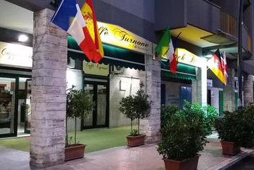 Dom Aparthotel Turnone