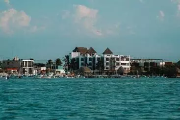 ホテル Rio Lagartos