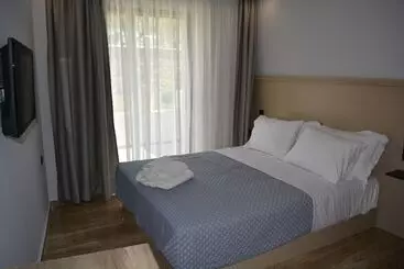 Aianteion Bay Luxury Hotel & Suites