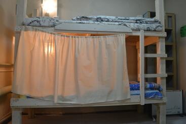 Horizontal   Hostel