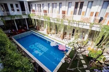 Mojosurf Camp Canggu Hostel