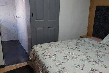 פנסיון Freedom Media Guest House